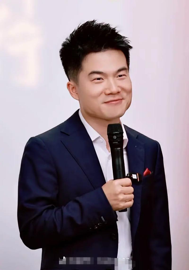 董与辉事件:dh董辉资料
