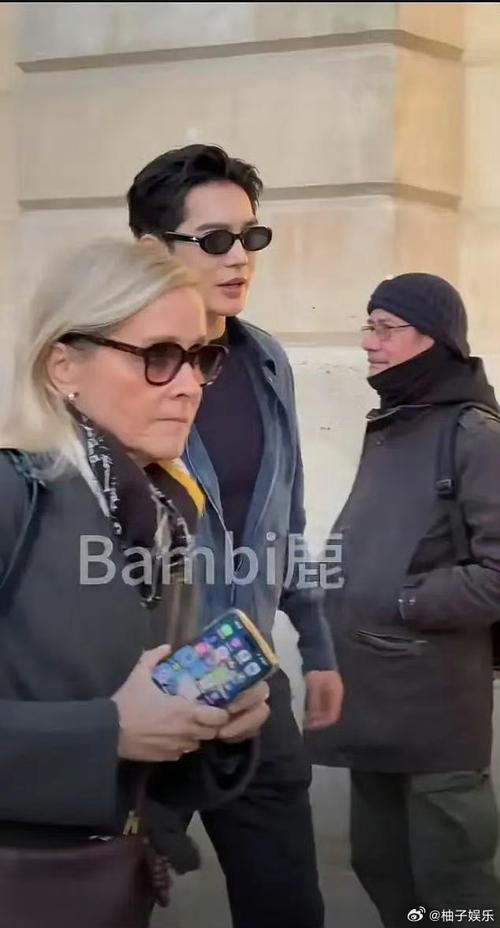 于适巴黎探店路透:于适巴黎时装周路透