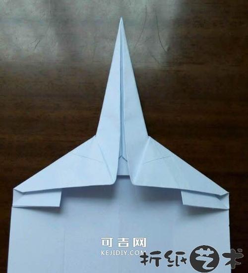 怎么用纸做最快的飞机_最快纸飞机的做法手工步骤