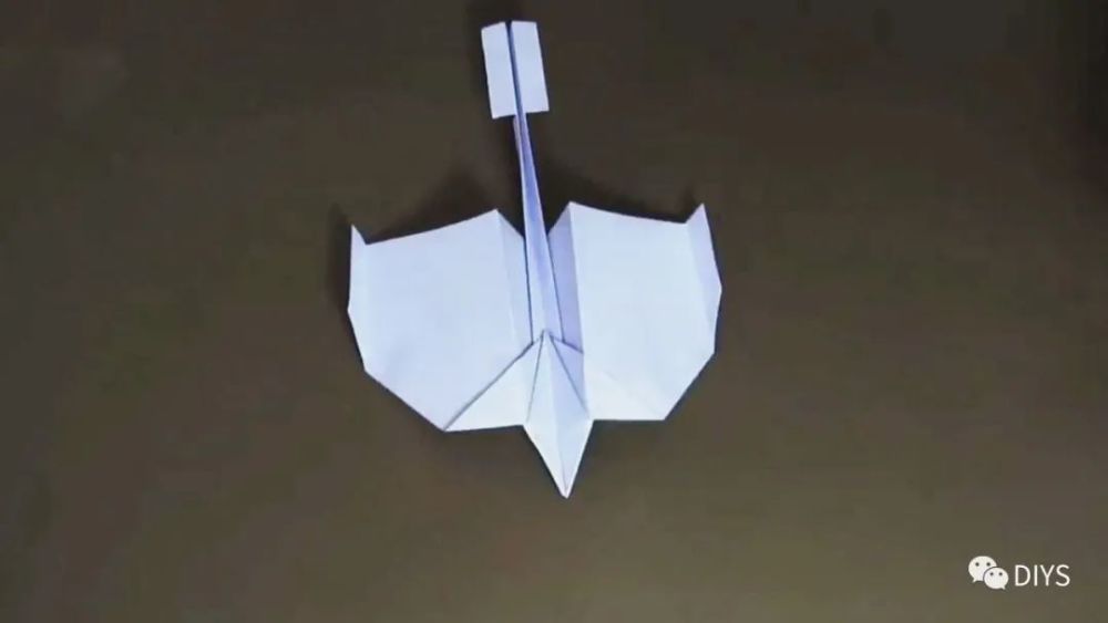 播放纸飞机做法_纸飞机的做法文字描述
