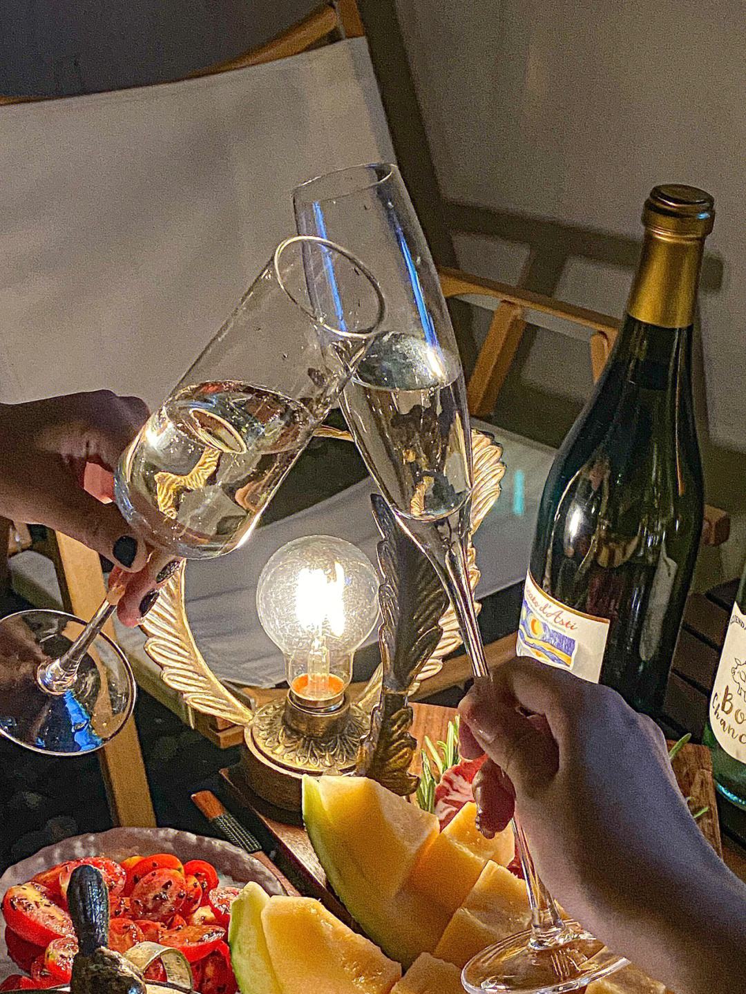 小狐狸酒吧_狐狸酒吧总部