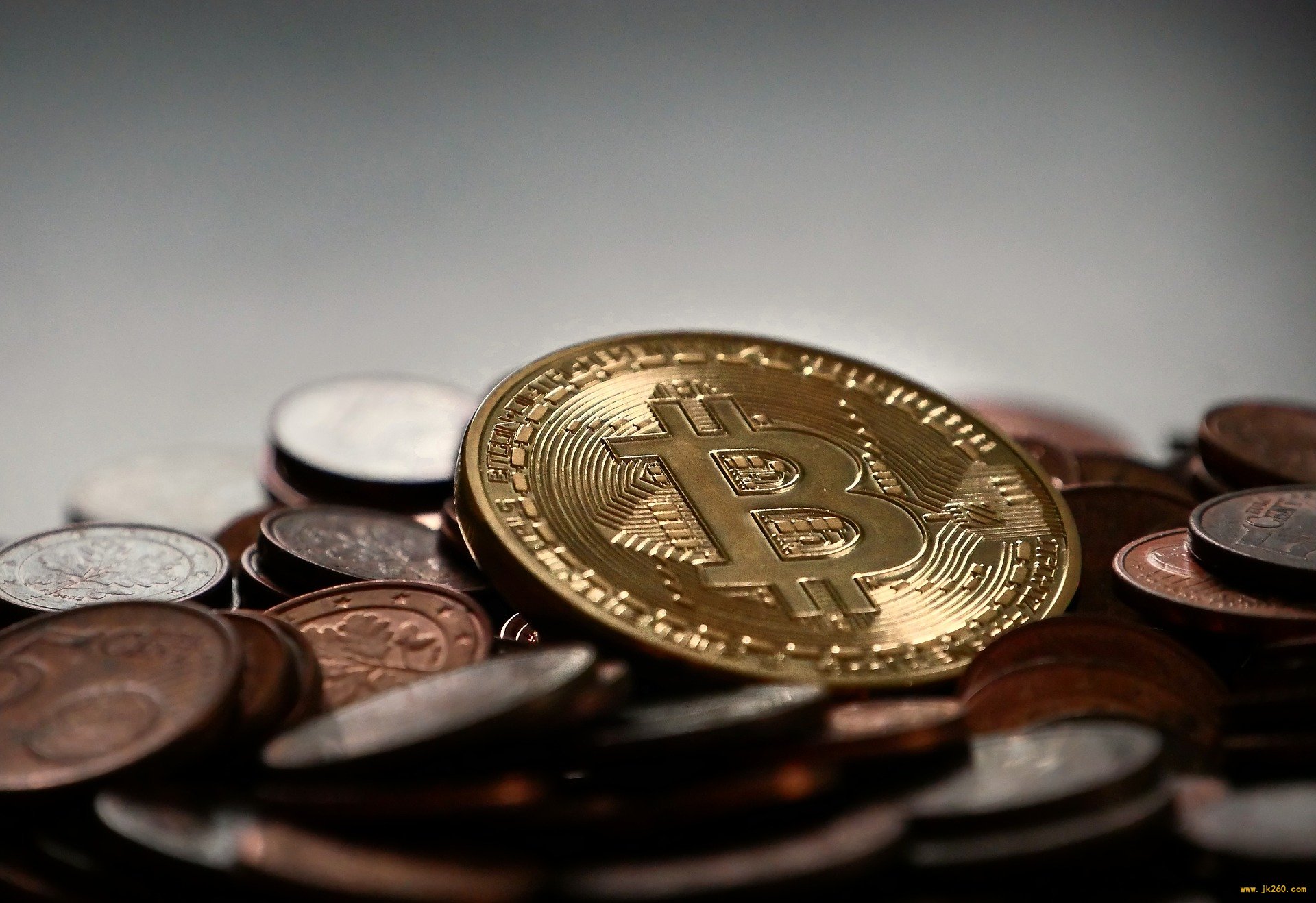 usdt今日最新价格_在币圈怎么用几千赚几十万
