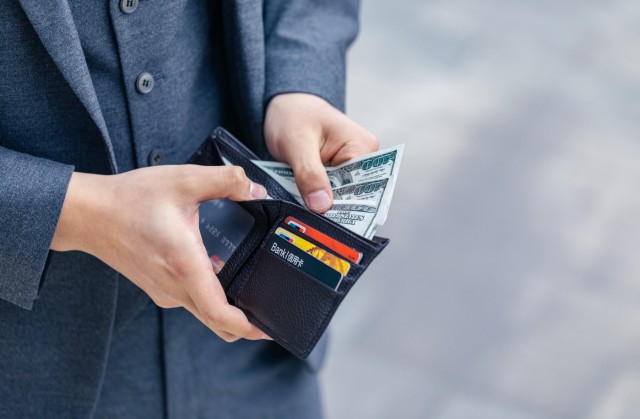 IToken钱包如何将资产归到一个钱包里_如何把imtoken10资产包转到20版