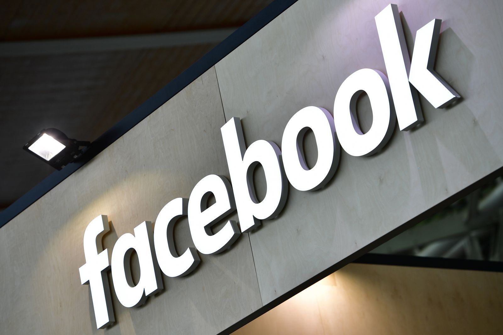 facebook是什么意思、Facebook是什么意思中文怎么读