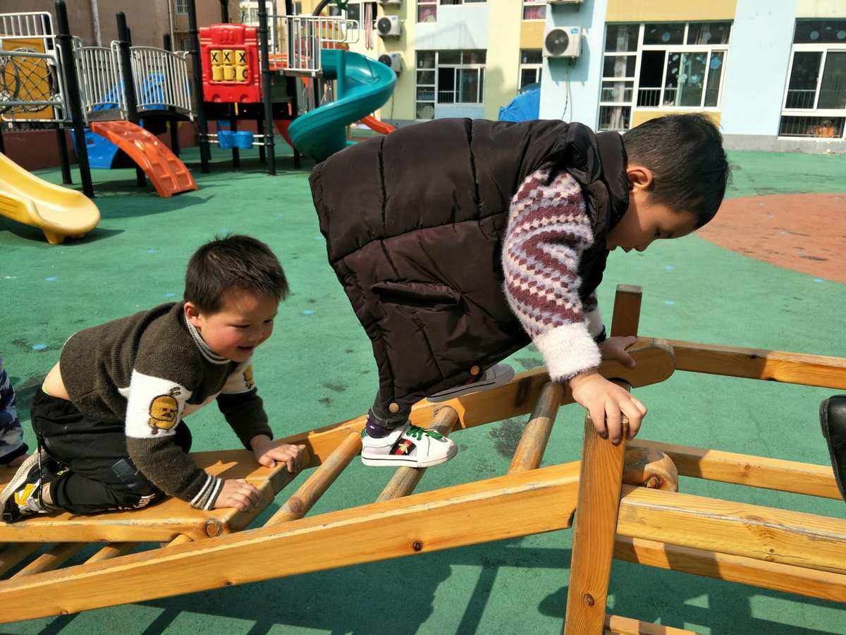 安吉梯子图片高清大图，安吉梯子图片高清大图最新